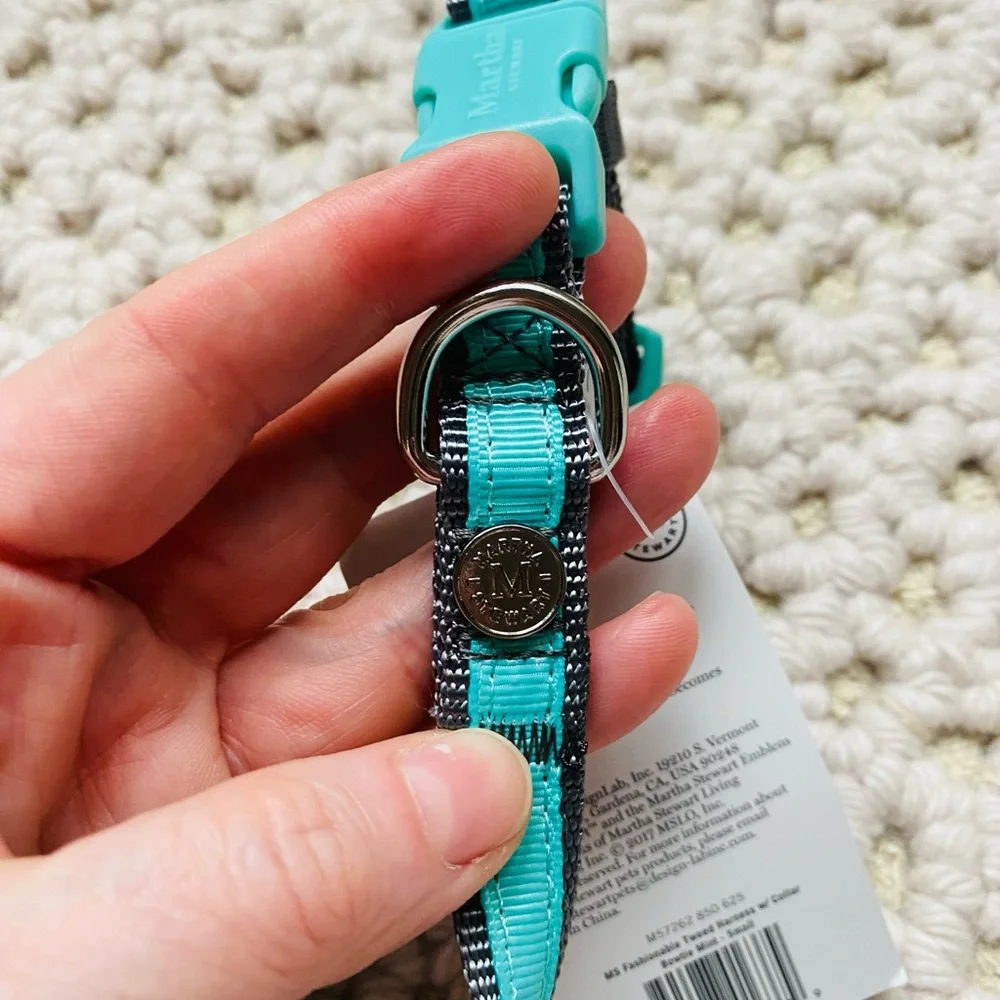 NWT New Martha Stewart adjustable nylon dog collar Size 16 (neck 14-20”)